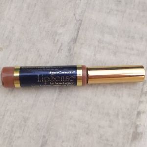 Lipsense- Bella